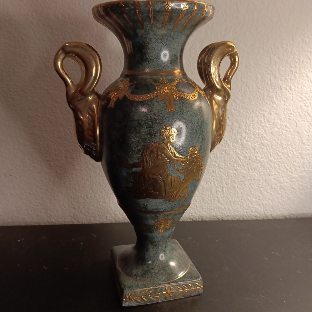 EXQUISITE VTG Sevres Style Nora Fenton Canada 12" Gilted Dual Handle Urn Vase.